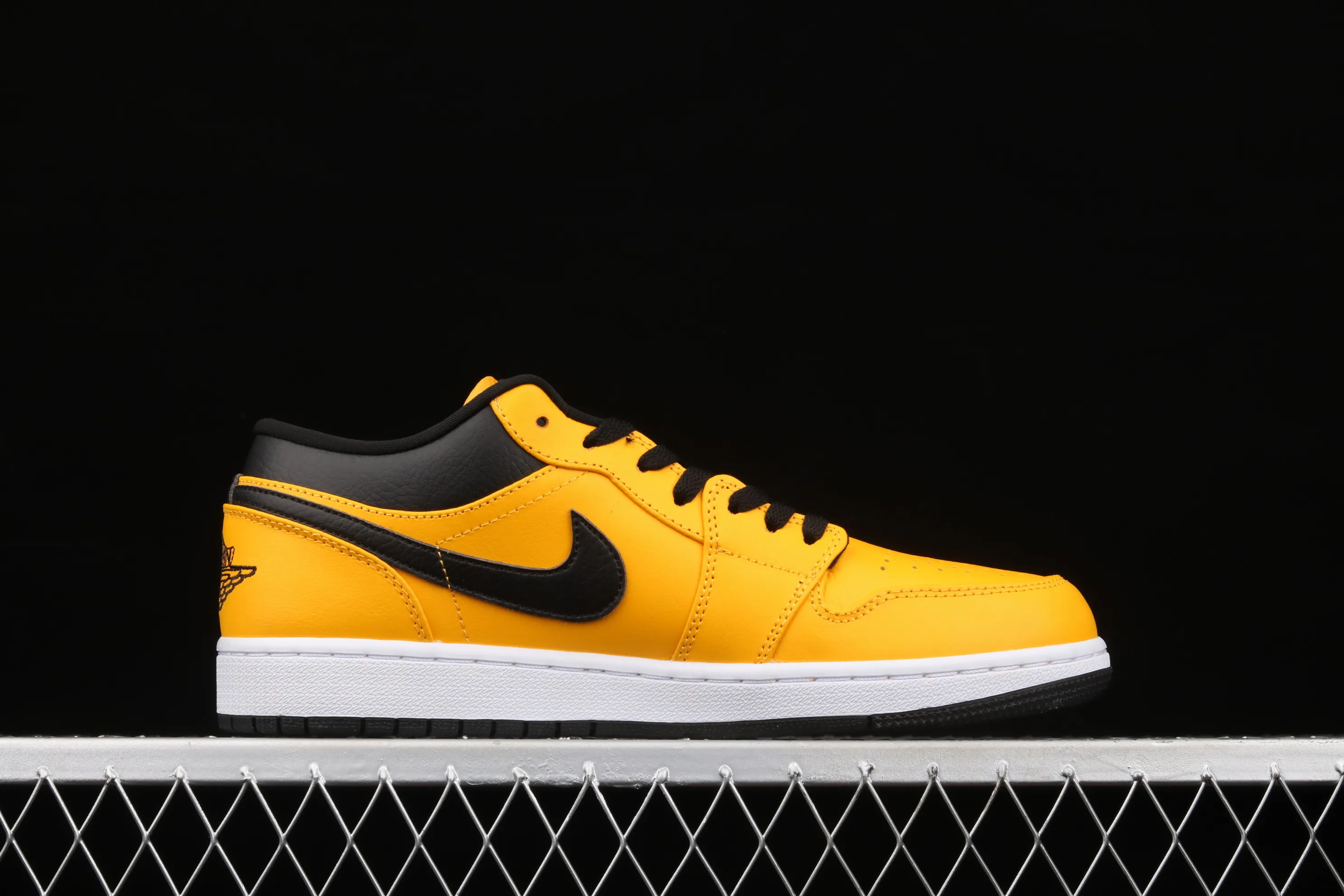 All categories Air Jordan Jordan series basketball shoes Air Jordan 1 Low Air Jordan AJ1 Low AJ1 Joe 1 low cultural basketball shoes 553558-700